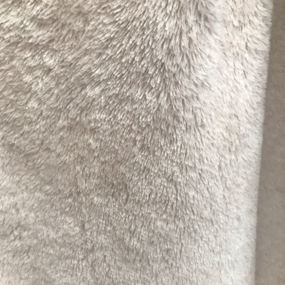 Ugg Sweater - image 5